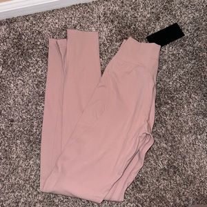 Alphalete Aura Legging